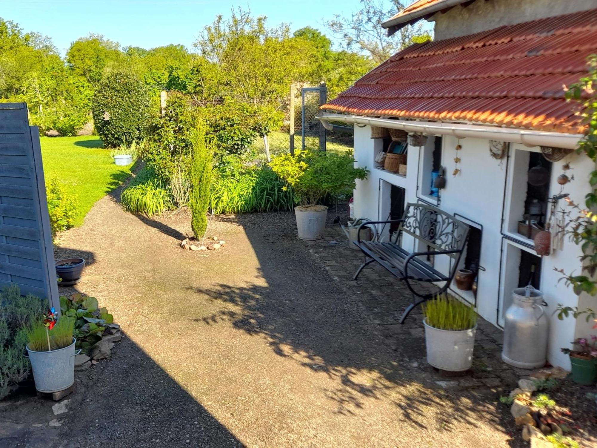 Les Abelias Bed and Breakfast Hauterive  Eksteriør billede